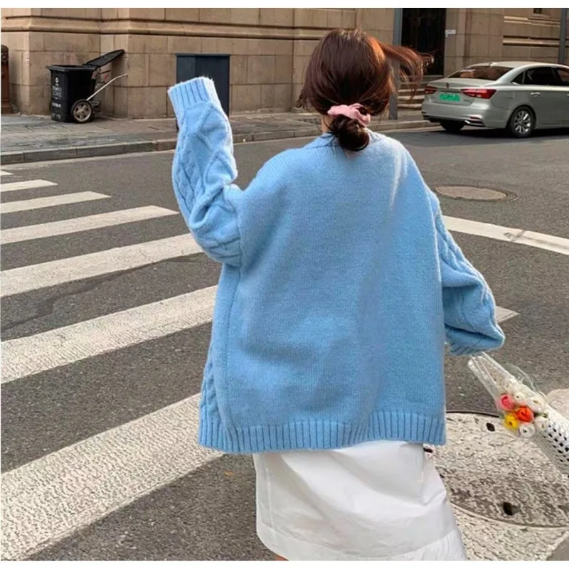 Women 2023 Autumn/Winter Sweater Coat New Korean Version Loose and Thickened Fashion Knitted Cardigan Outer Coat Screw Thread