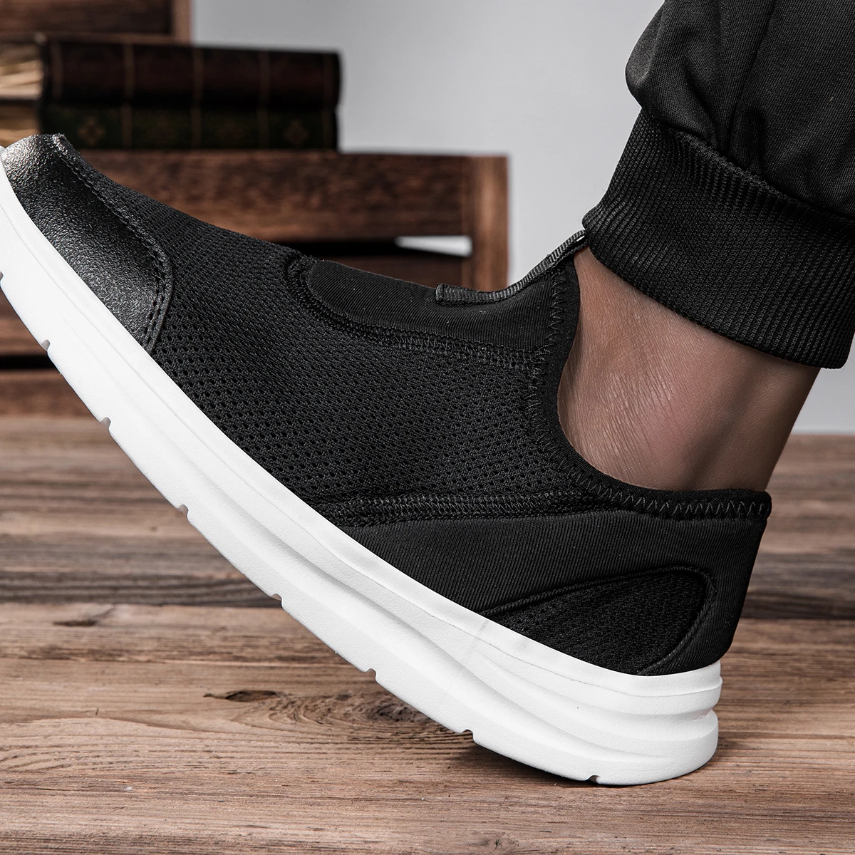 Men's Shoes Soft Soled Summer Breathable Mesh Shoe Non-slip Wear-resistant Casual Low-top Working Outdoor Running Tennis for Men