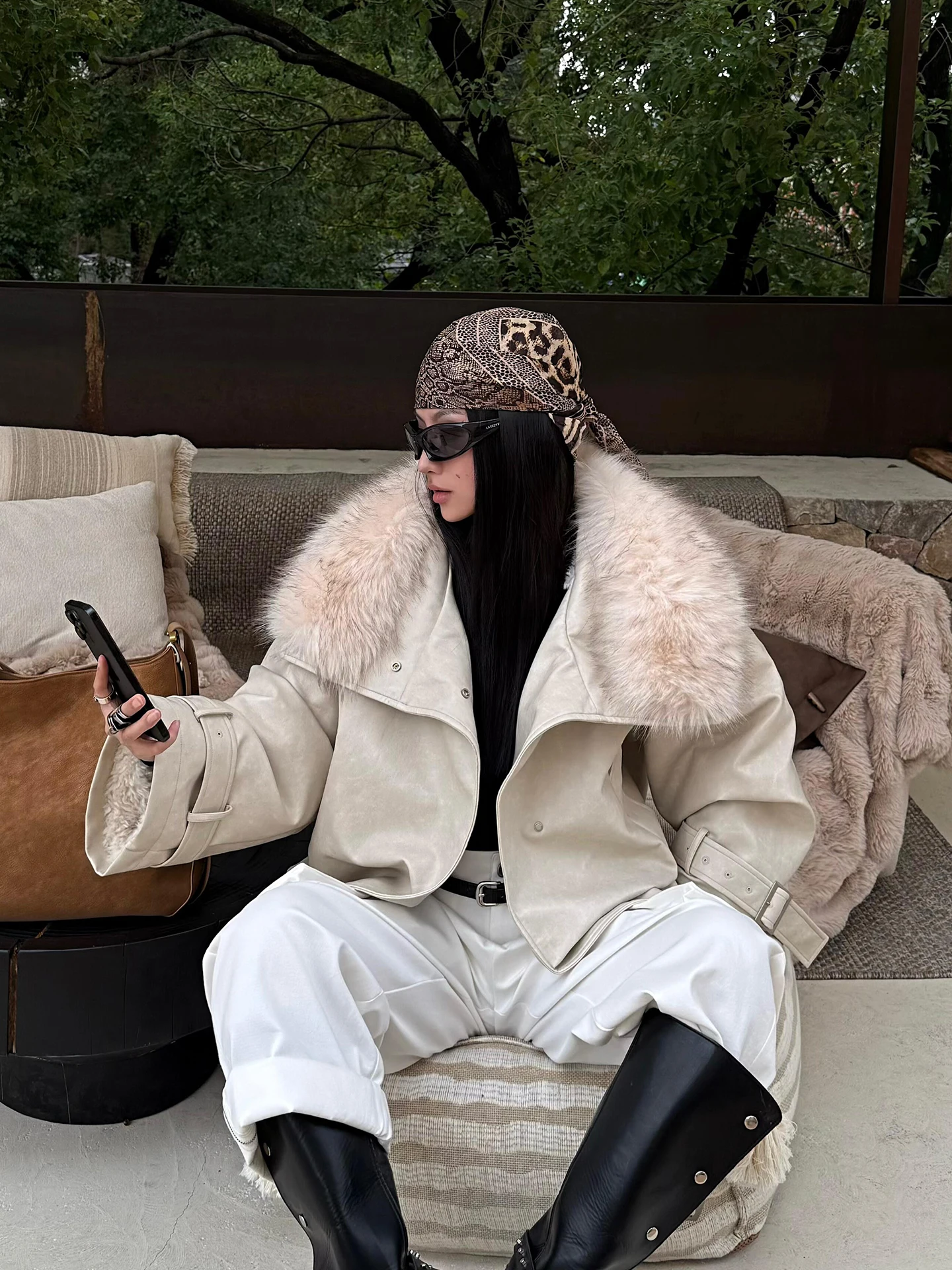 

Ele White Fce Lined Leather Jaet 2025 New Sle ular Small Size eepskin Fur Top Women's Faion Outerwear