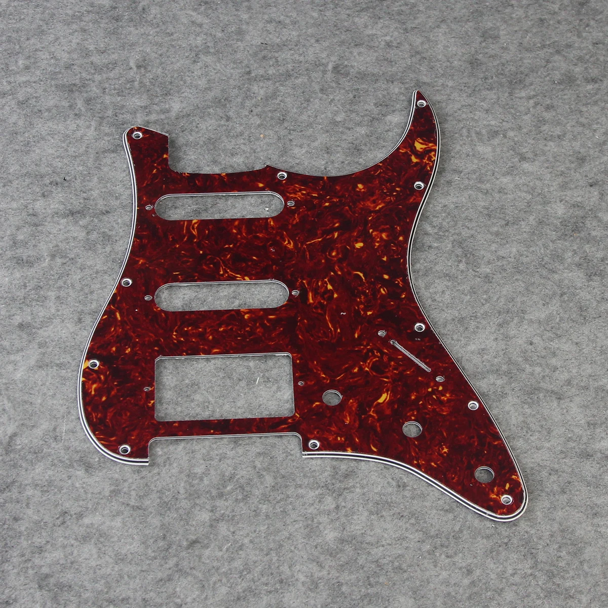 FLEOR Set mit 11-Loch-SSH ST-Schlagbrett für E-Gitarre, HSS-Kratzplatte und Rückplatte und Schrauben, 8 Farben zur Auswahl – Detail 4