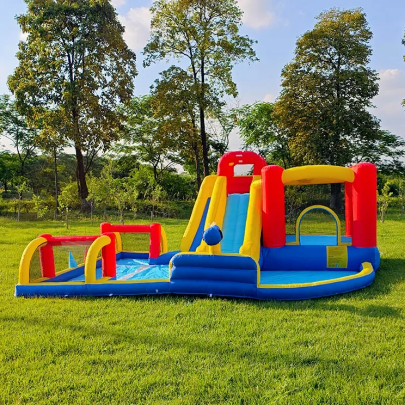 Jouets gonflables pour enfants, château de rebond, jet d'eau intérieur et extérieur, lit de rebond de Football, jouets coulissants gonflables de vacances pour enfants