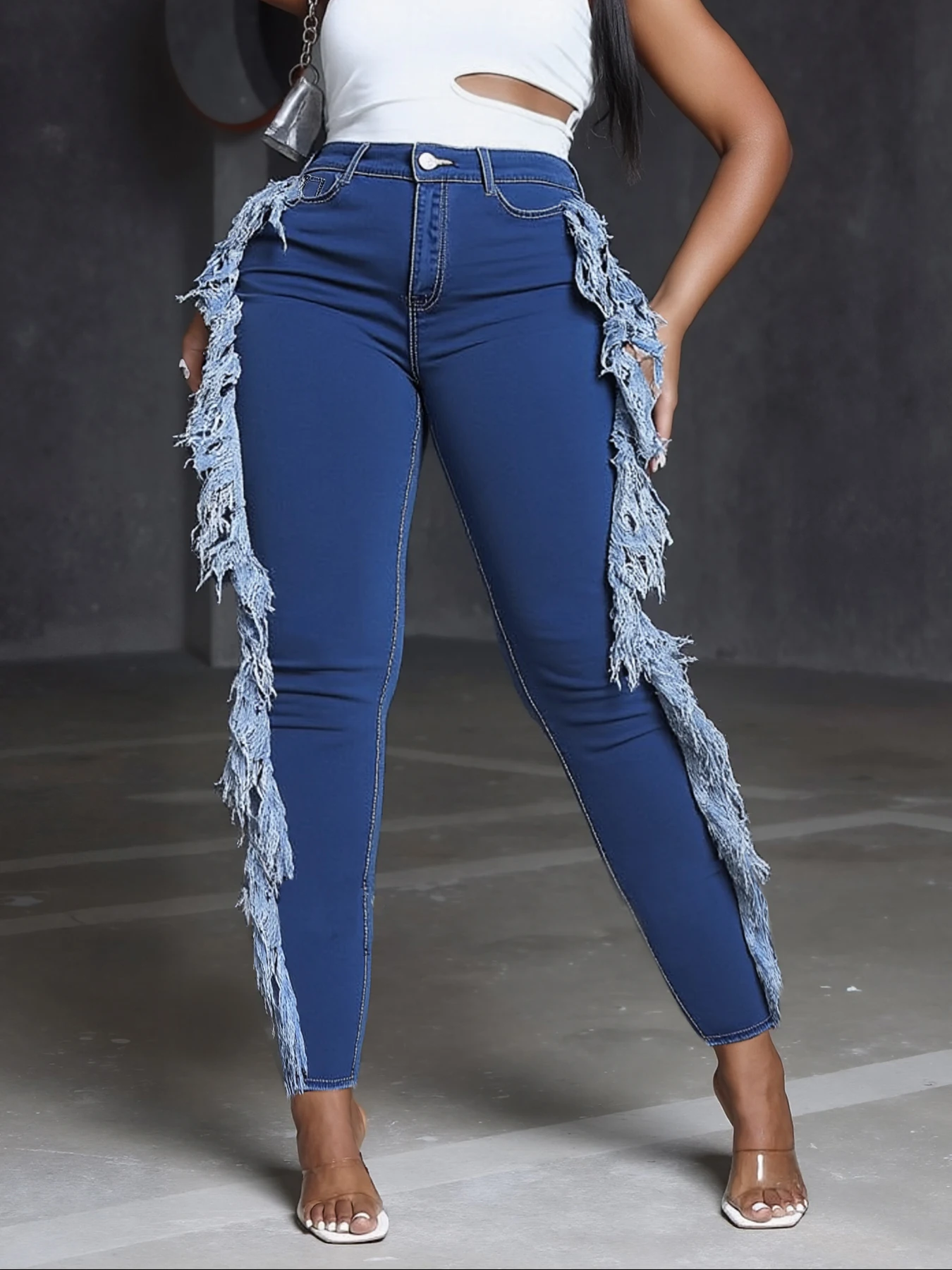 

Женские джинсы больших размеров с цветными блоками и кисточками, с потертыми кисточками контрастного цвета по бокам, подходят для кампуса,