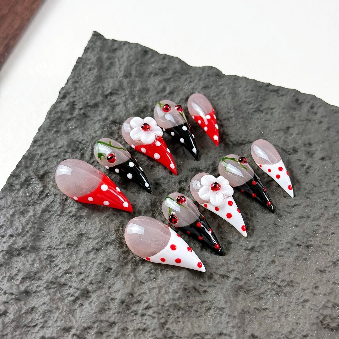 10pcs High-end Fashionable retro style, dragon claws, hand-painted three-dimensional flowers, little ladybugs, polka dots handma