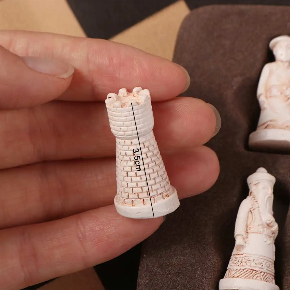 

Антикварные шахматные фигуры из смолы, труба, реалистичные шахматные фигуры древних китайских иероглифов, кожаная имитация шахматной доски