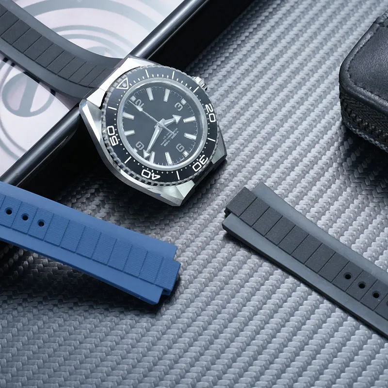 Convex interface FKM strap for Omega New Seamaster 600 series 217.30.42/217.32.42 Fluororubber watchband folding buckle bracelet