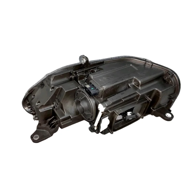 高品質でベストセラーのメルセデスベンツ CLS W257 車の照明システム LED ヘッドライトは、次の用途に適しています。