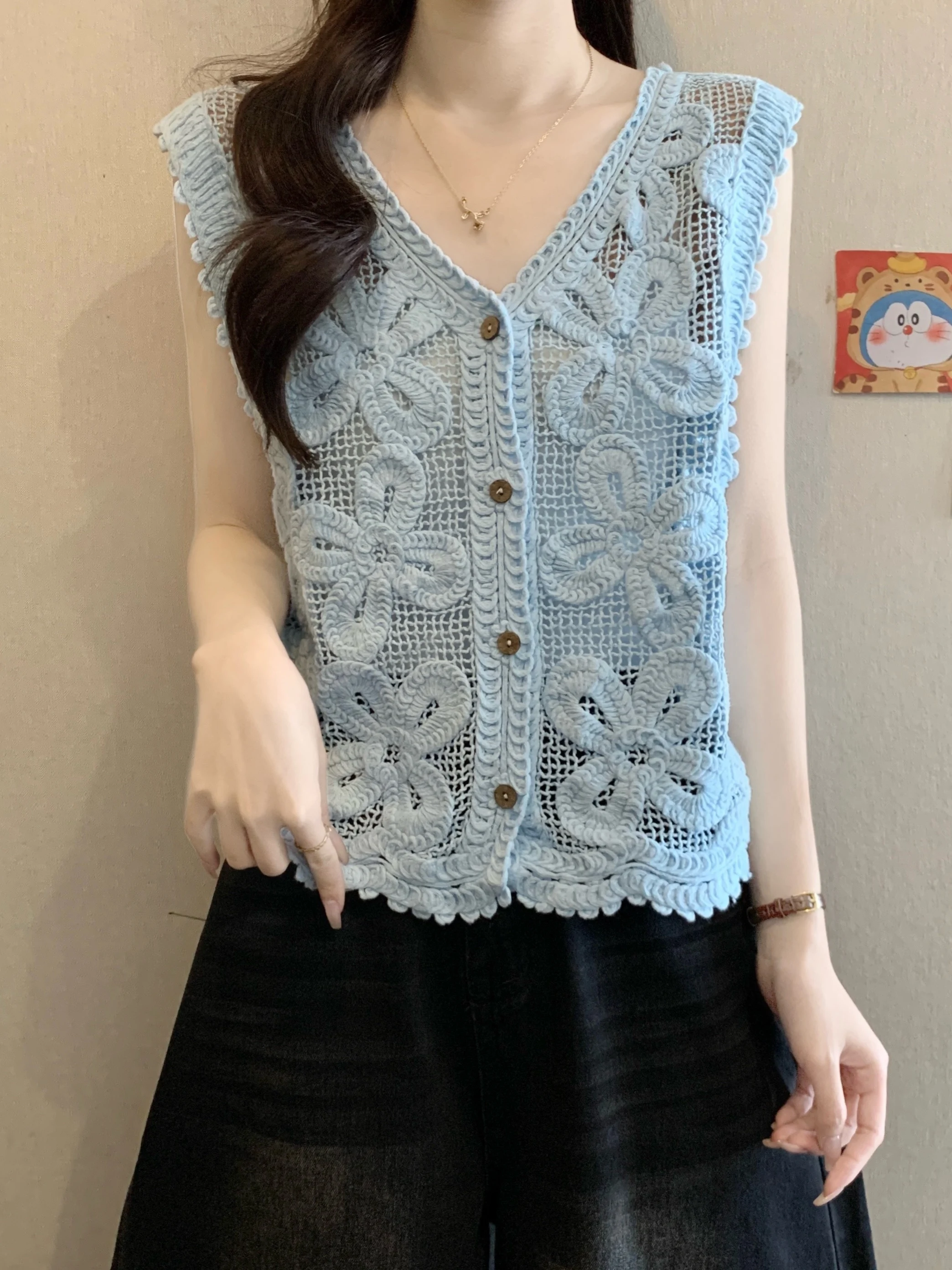 Hollow out Short Sleeveless Vest Top Women's Outerwear Summer Commute Style Loose Fit V-Neck Button Detailing Embroidery
