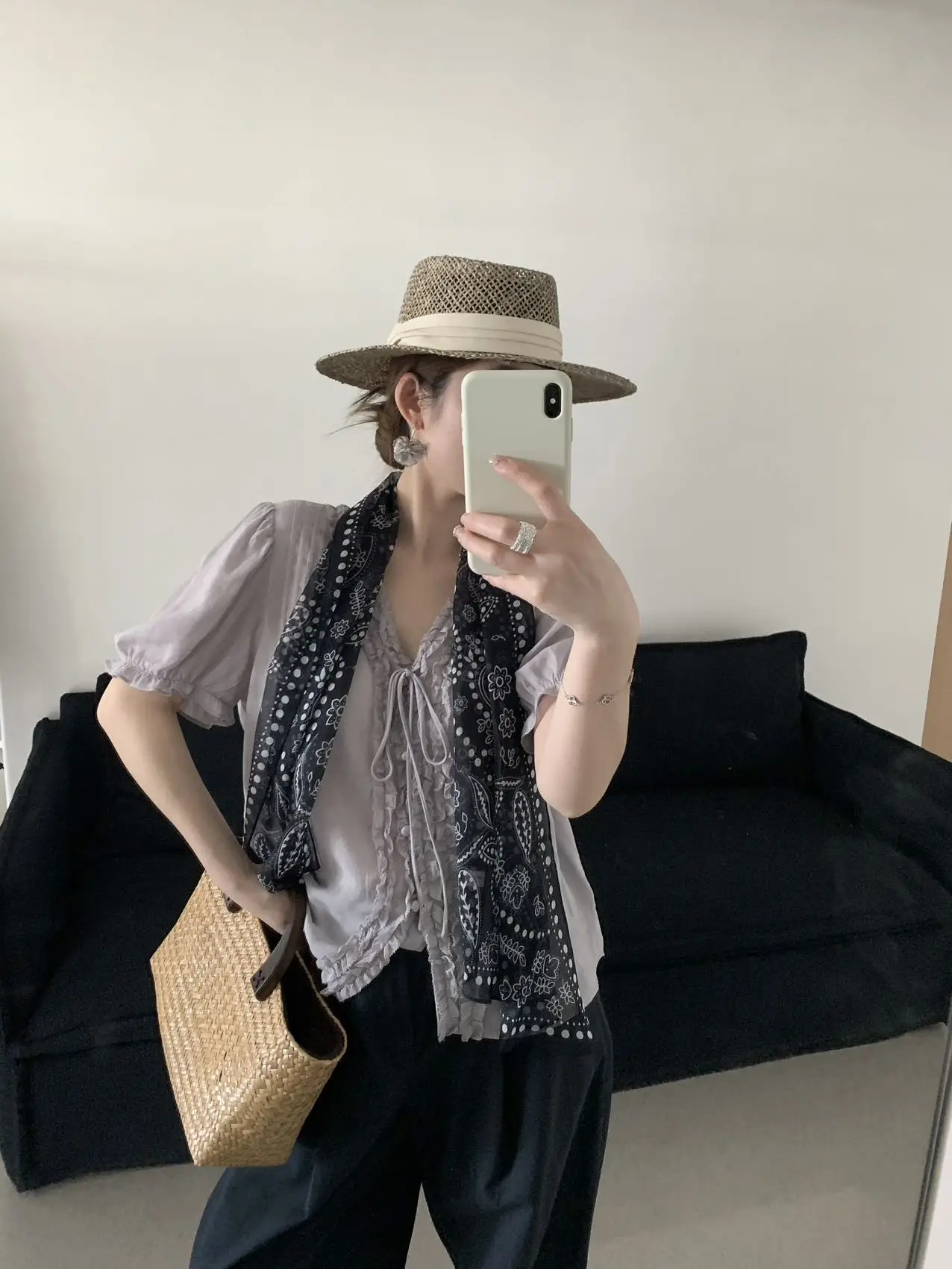 

Lilian Enxi Natural Linen Shirt Breathable Skin-Friendly Loose Fit Wood Grain Daily Commute Shirt Summer 2026 Short Slee...