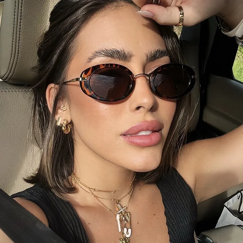 

European and American Personalized, Fashionable, and High-end Street Photography Sunglasses UV400 Oval Metal Small Frame Glasses