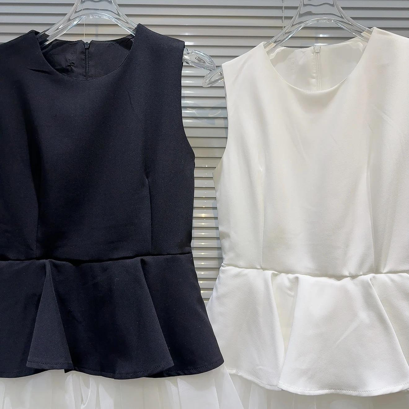 Słodka sukienka w stylu socjality z siateczkowymi wstawkami, bufiaste rękawy, okrągły dekolt, bez rękawów, wysoki stan, linia A, prosta, elegancka, krótka sukienka damska.