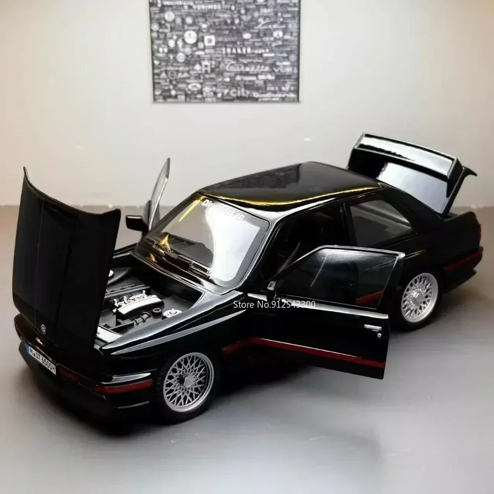 

1:24 Scale M3 E30 Car Toy Model Alloy Body Rubber Tires Light Music Shock Absorption Retro Supercar Models Kids Hobby Gifts