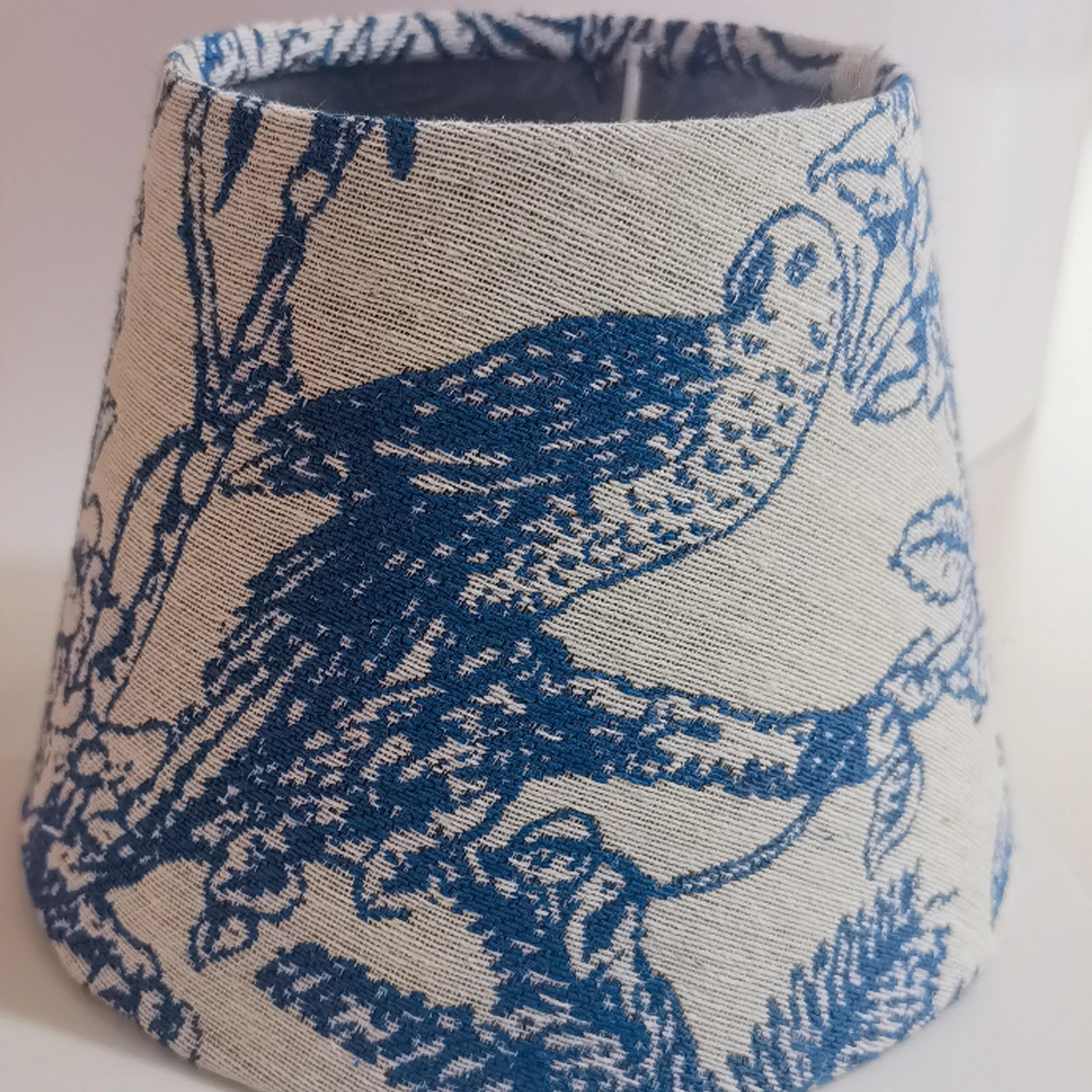 

Embroidery Fabric Lampshade Iron Sturdy Soft Light Cover Tabletop Lamp Shade Romantic Decoration Cover Lamp Shade