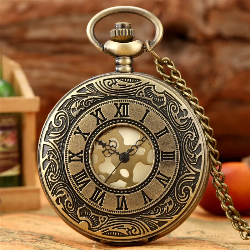 Old Fashion Pocket Watch Engraved Roman Number Case Hollow-Out Quartz Movement Watches for Men Women Sweater Chain Gift Reloj