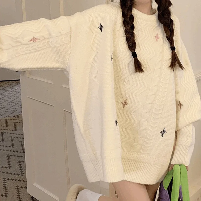 Japanese Retro Cute Sweater Women\'s Autumn Winter Loose Thickened Knitted Top Temperament Sweet Star Embroidered Pullover