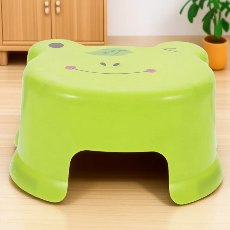 Plastic Foot Stool Cartoon Pattern Small Stool Step Stools Non-Slip Design for Bathroom Bedroom Living Room Portable