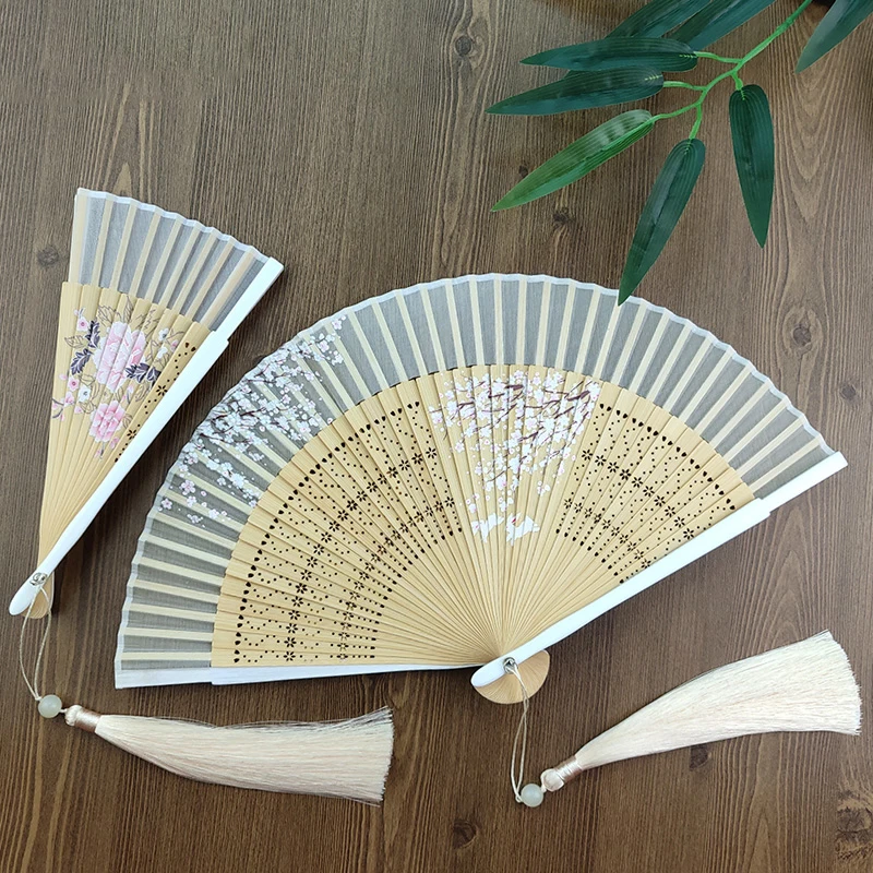 Daily Folding Fan White Women's Dance Hand Fan Silk Bamboo Fan Outdoor Travel Selfie Decoration Craft Fan Chinese Style Hand Fan