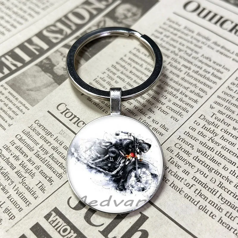 Classic Retro Bike Knight Pattern Convex Glass Key Ring Stylish Key Holder Accessory For Motorbike Lovers