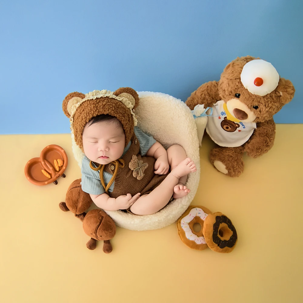 Newborn Photography Props Baby Clothing+knitted Bear Ear Hat Set Plush Chef Bear Doll Baking Props for Studio Photographer Photo