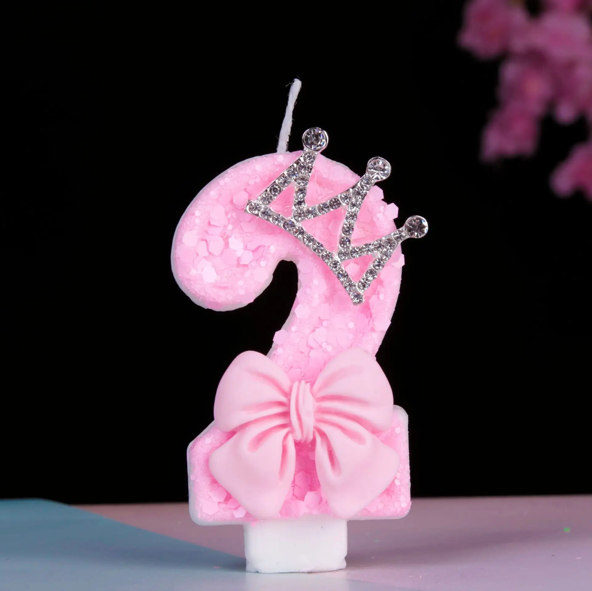 Rosa Zahlen-Geburtstagskerze mit Krone & Schleife, Glitzer 0-9 Digitaler Kuchenaufsatz für Prinzessinnen-Mädchen Kindergeburtstags-Partydekoration S – Detail 4