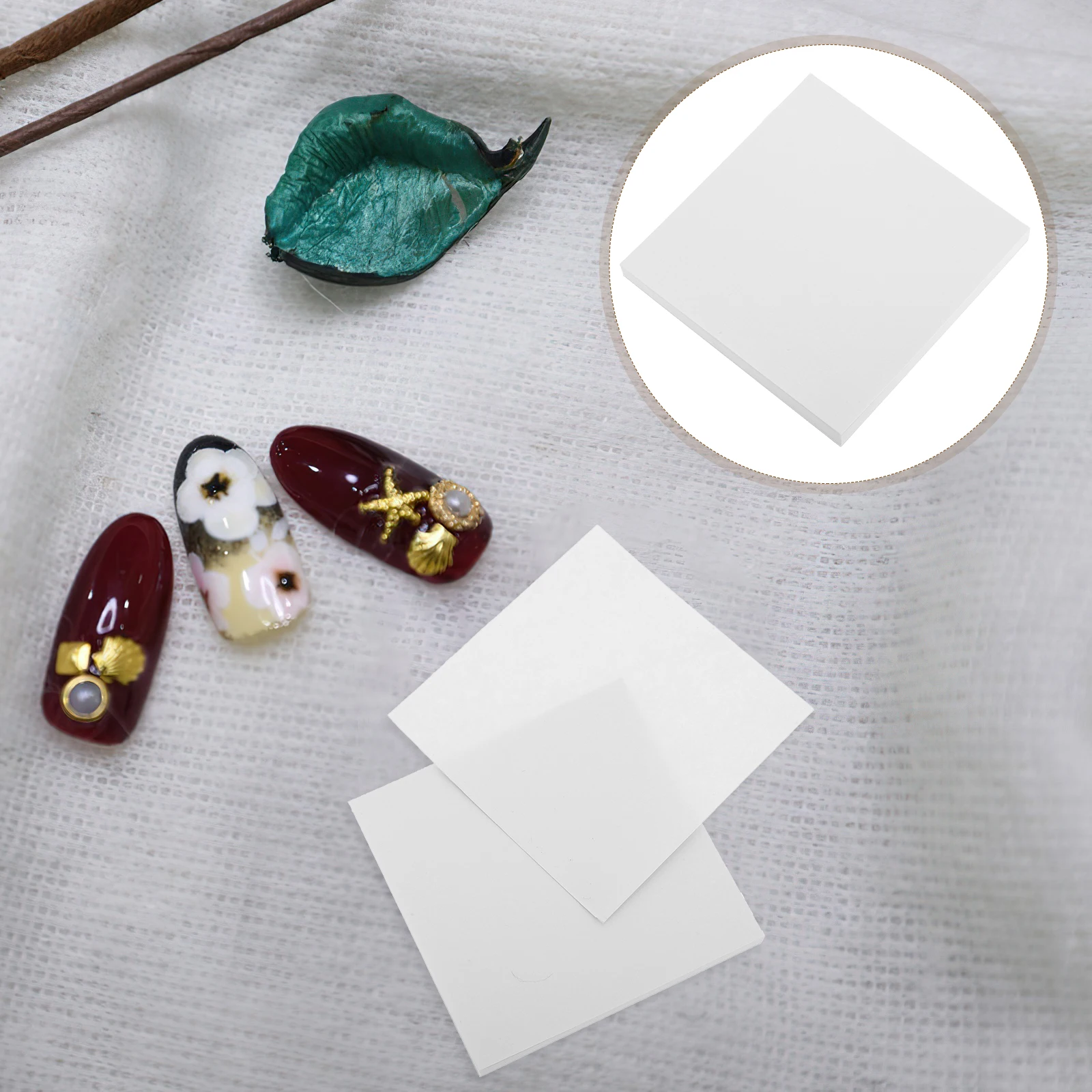 

50Pcs Practice Manicure Paper Nail Art Color Mixing Sheets Disposable Nail Polish Mixing Palette Manicure Supplies