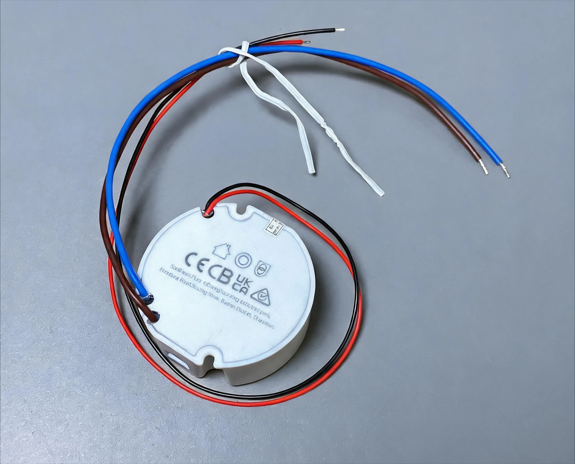 Small Size TRIAC Dimmable Round Constant Current LED Driver 5‑9W 120mA 150mA 210mA 240mA For Built‑in Luminaires