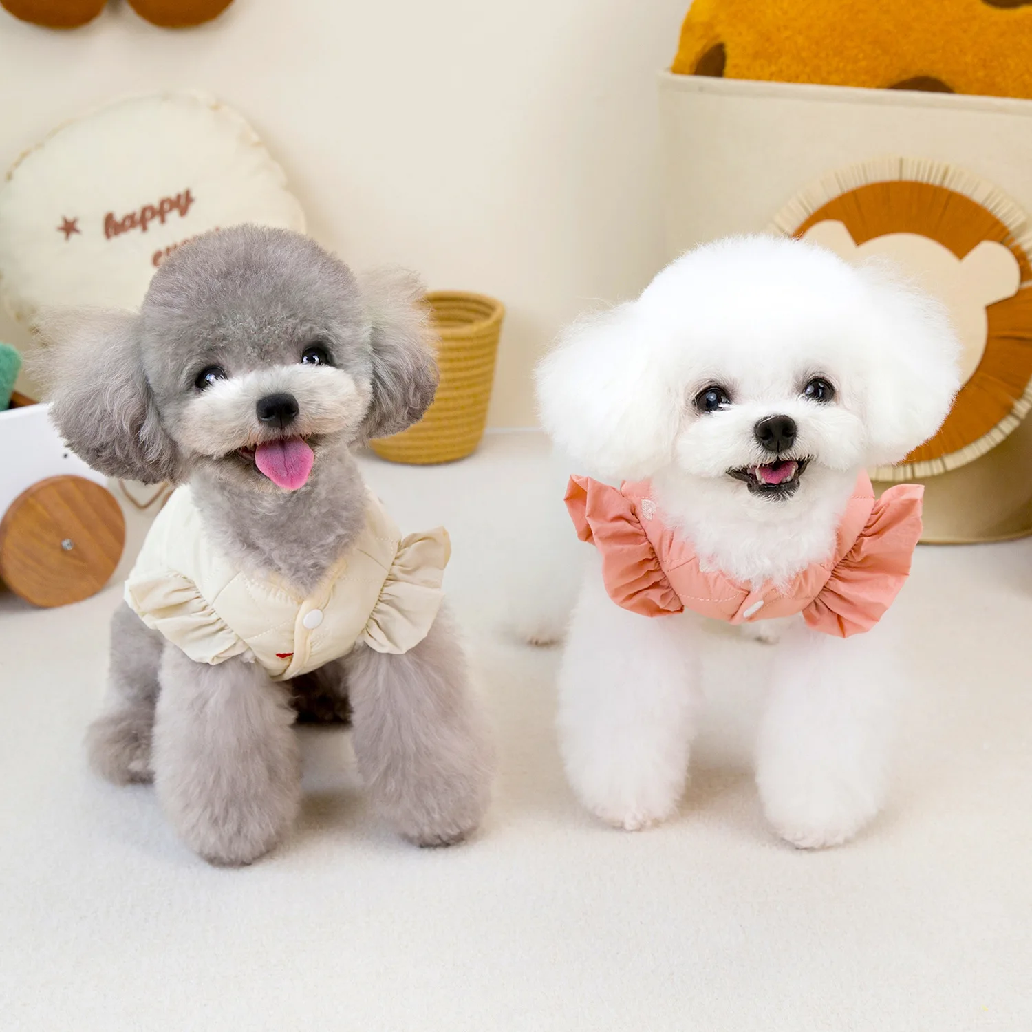 

Dog clothes, pet clothing, cat, small dog, autumn and winter warmth, can be pulled, love, flying sleeves, vest, cotton coat