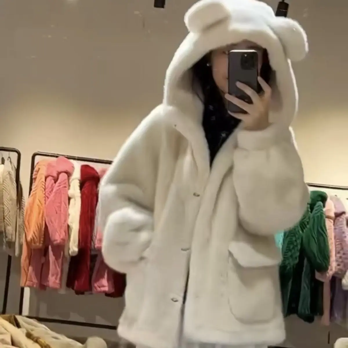 2024 Internet Celebrity Little Bear Ear New Fashion Big White Bear Outer Wear Original Gold Diao Velvet Warm Medium Long Coat