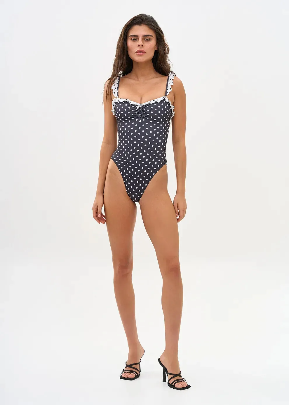 ملابس سباحة نسائية عصرية مكونة من قطعتين لعام 2025 - تصميم عصري منقط مثالي لملابس الشاطئ وحفلات حمام السباحة في الصيف #5