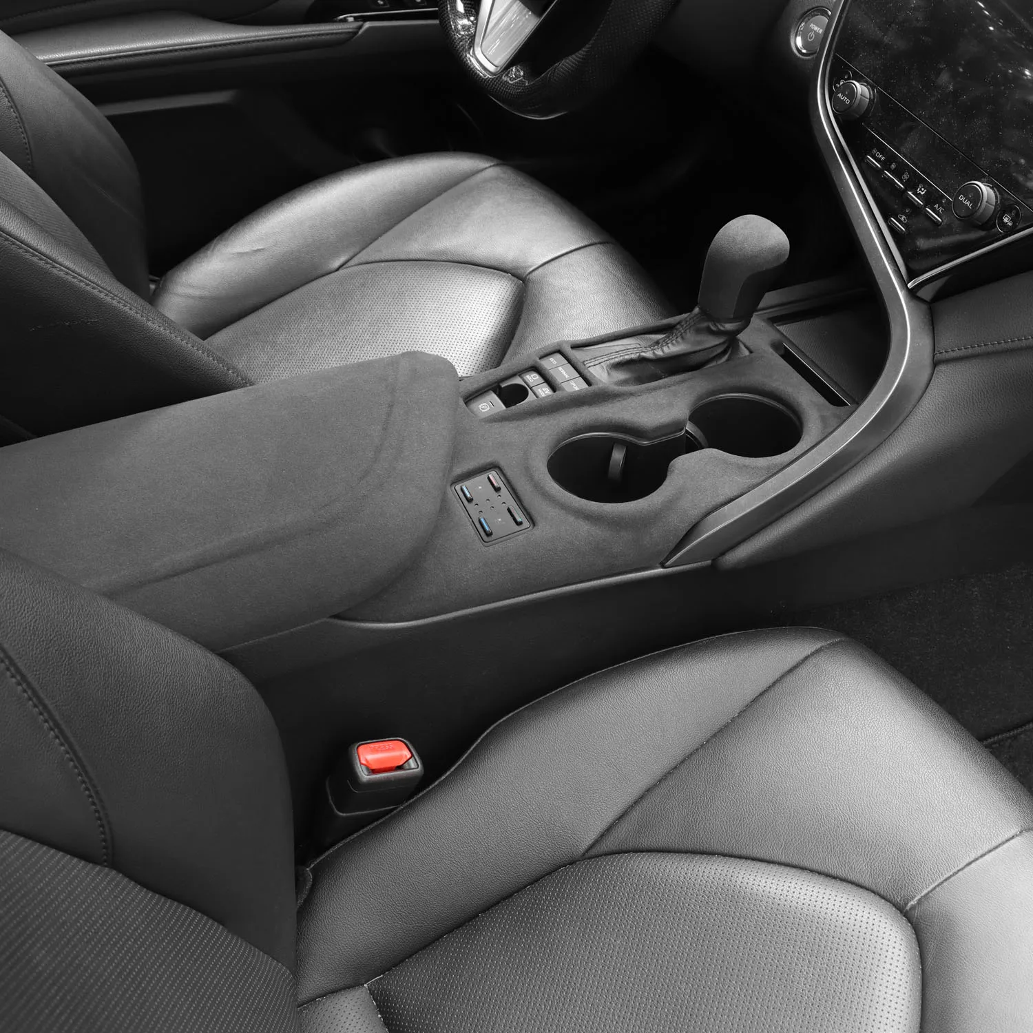 

Подходит для Toyota Camry 2018 2019 2022 2023, изготовлен из алькантары, замша, серого цвета, защитная наклейка для салона автомобиля