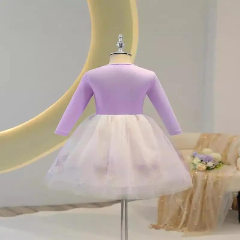 فستان بناتي لربيع وخريف 2024 فستان كورومي بونغسا الجديد تنورة شبكية غربية للأطفال بأكمام طويلة سانريو هالو كيتي للفتيات