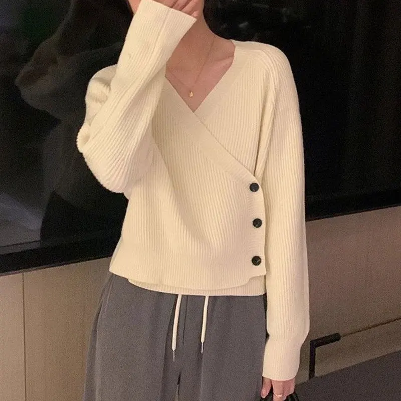 Female Clothing Korean V-Neck Sweaters Casual Loose Autumn Winter Solid Color Spliced Button Vintage Long Sleeve Knitted Jumpers