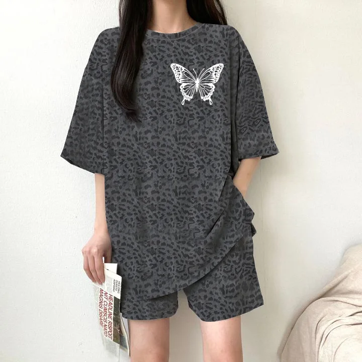 

Women Leopard Print O-neck Two Piece Shorts Sets Sportswear Loose Casual 2pcs Short Sleeve T-shirt Tracksuits Shorts Suits 2024