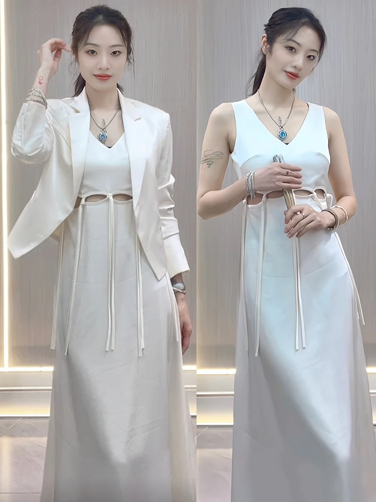 

Белый костюм-двойка: пиджак и длинная юбка, прямой крой, однотонный, весенний, для офиса, женский, в западном стиле