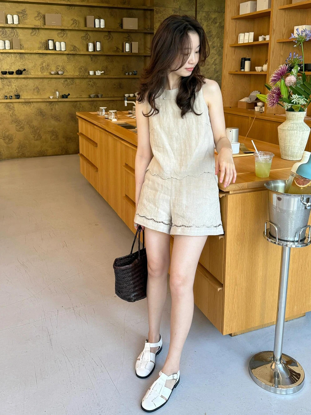 Casual Cotton Linen Set Women Summer New Style Retro Fashion Embroidery Sleeveless Cotton Linen Vest Shorts Two Piece Set
