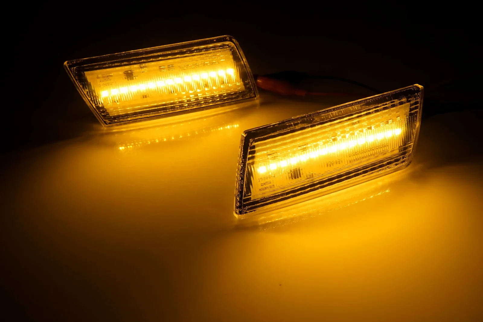 2x Przezroczysta soczewka LED bocznej lampki obrysowej dla Chrysler 300 2005-2010 Brak błędów