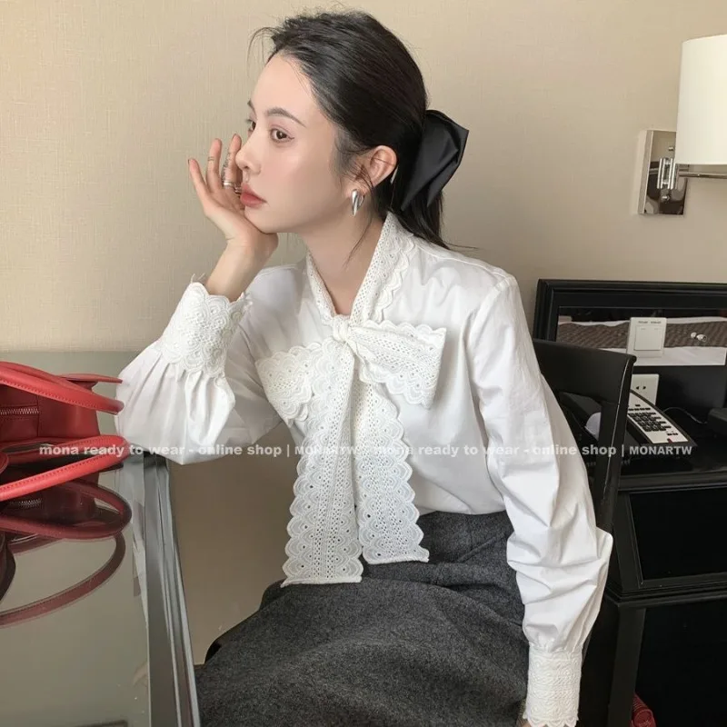 

Femme Spring Summer Korean Fashion Lace White Bow Women Shirts Elegant Vintage Temperament Cotton Button Loose Long Sleeve Tops