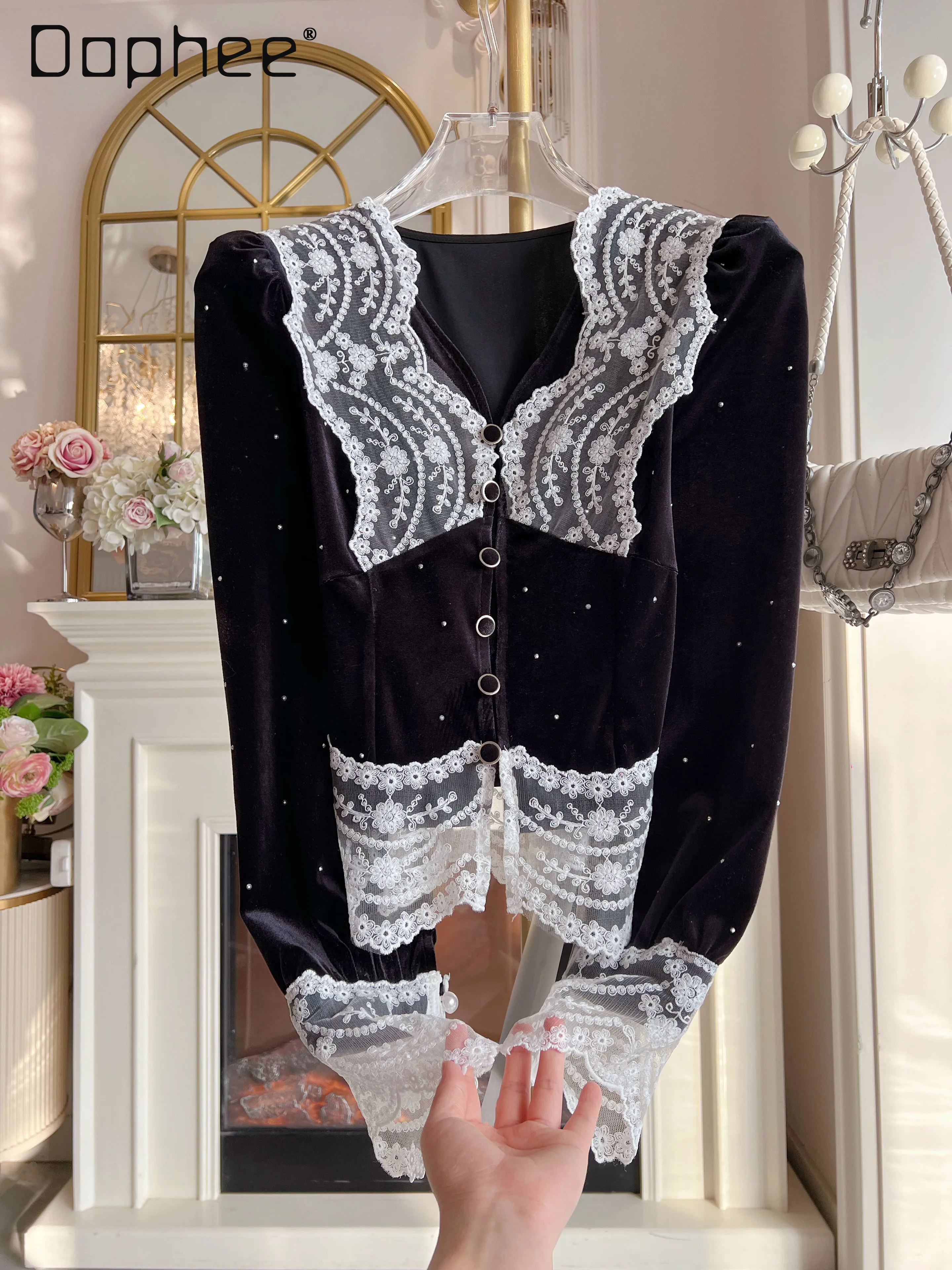 

Новая весенняя роскошная женская бархатная рубашка с длинным рукавом, декорированная стразами и кружевом, с V-образным вырезом, универсальная элегантная модная блузка