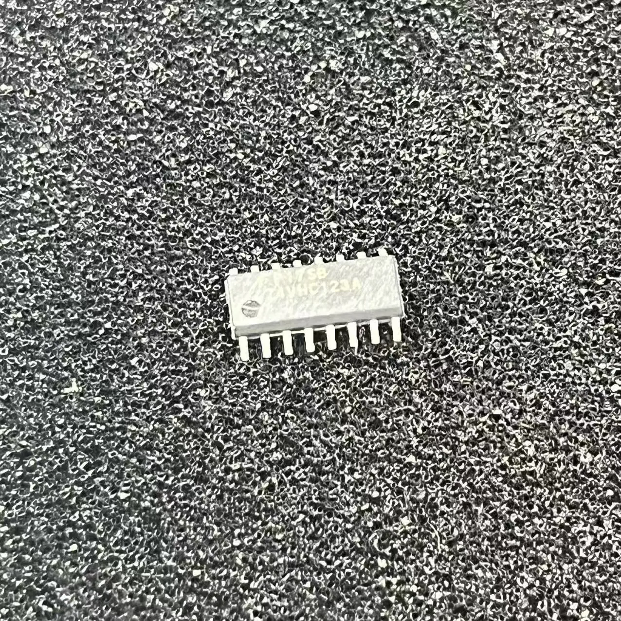 74VHC123AMX 74VHC123A New Original In Stock