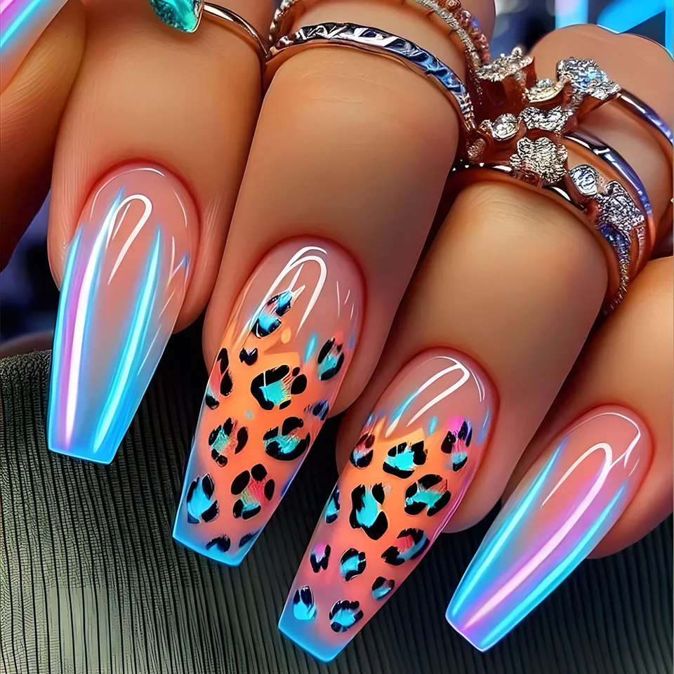 24 Piezas Uñas Postizas Francesas Simples con Diseño de Rayas y Corazones, Cuadradas Cortas, Acrílicas de Cobertura Total 6