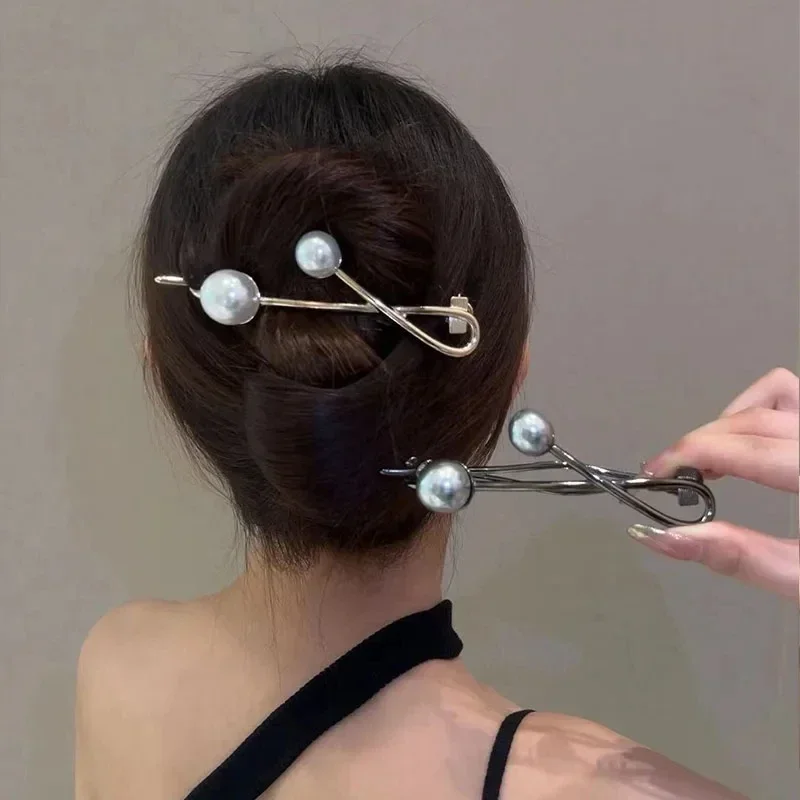 

New Simplicity Metal Pearl Hair Clips Hairpins Frog Buckle Ponytail Clip Elegant Lady's Hair Clip Summer Accessories