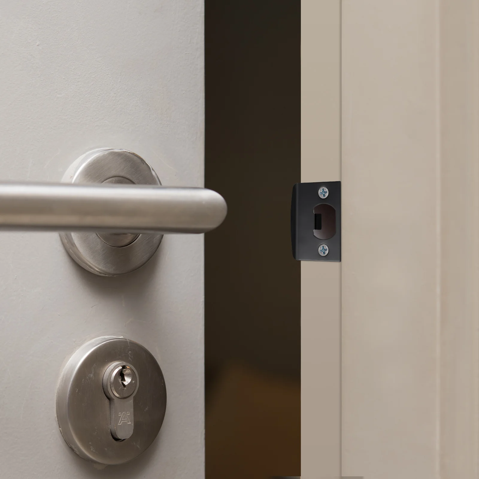 4 szt. Stal nierdzewna Osłona zamka zatrzaskowego Wzmocnienie drzwi Pokrywa zamka Wymiana Ulepszenie bezpieczeństwa Wypełniacz otworów