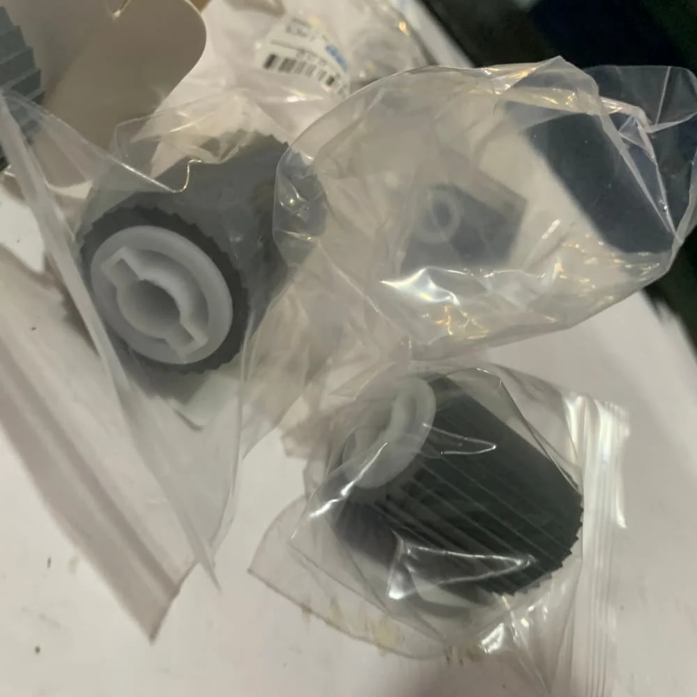 

1X FC5-2524-000 FC5-2526-000 FC5-2528-000 Разделительный ролик подачи захвата для Canon 6055 6065 6075 6255 6265 6275 8105 8095 8085