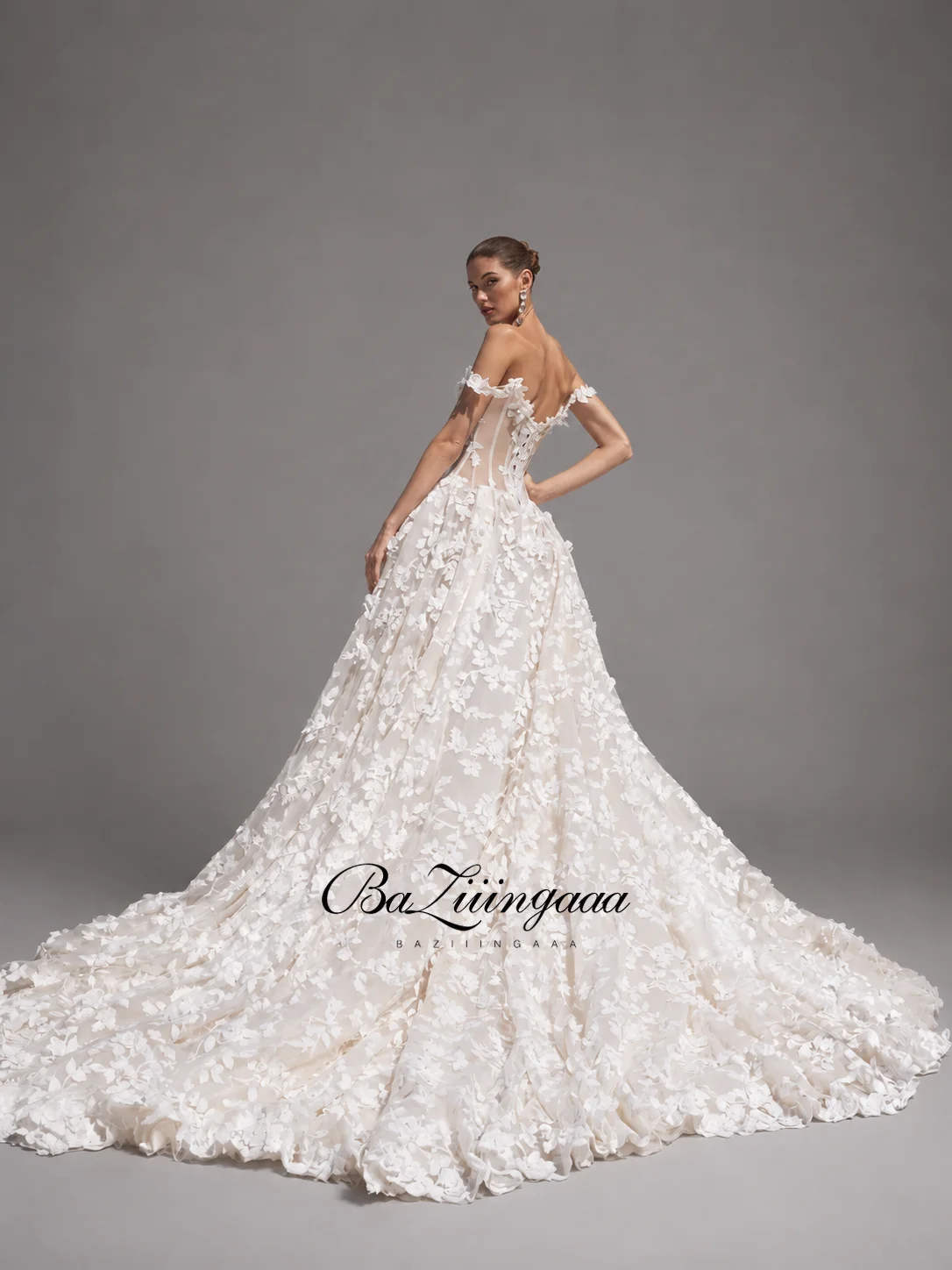 Abiti da sposa con stampa flor - Embroidery Online Design recensione e prezzo