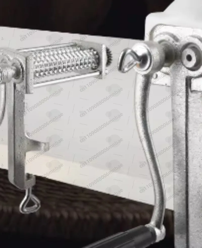 Heavy Duty Manual Meat Tenderizer Cuber Tool Steak Flatten Cuber Rolling Meat Poultry Tenderizer Machine Clamp