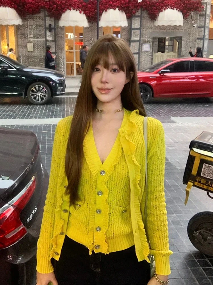 

Eza Nevjrh Yellow Hollow out Knitted ort Fit Women's Open Cardigan Slimming Top New 2025 Spring Long Sve round Ne