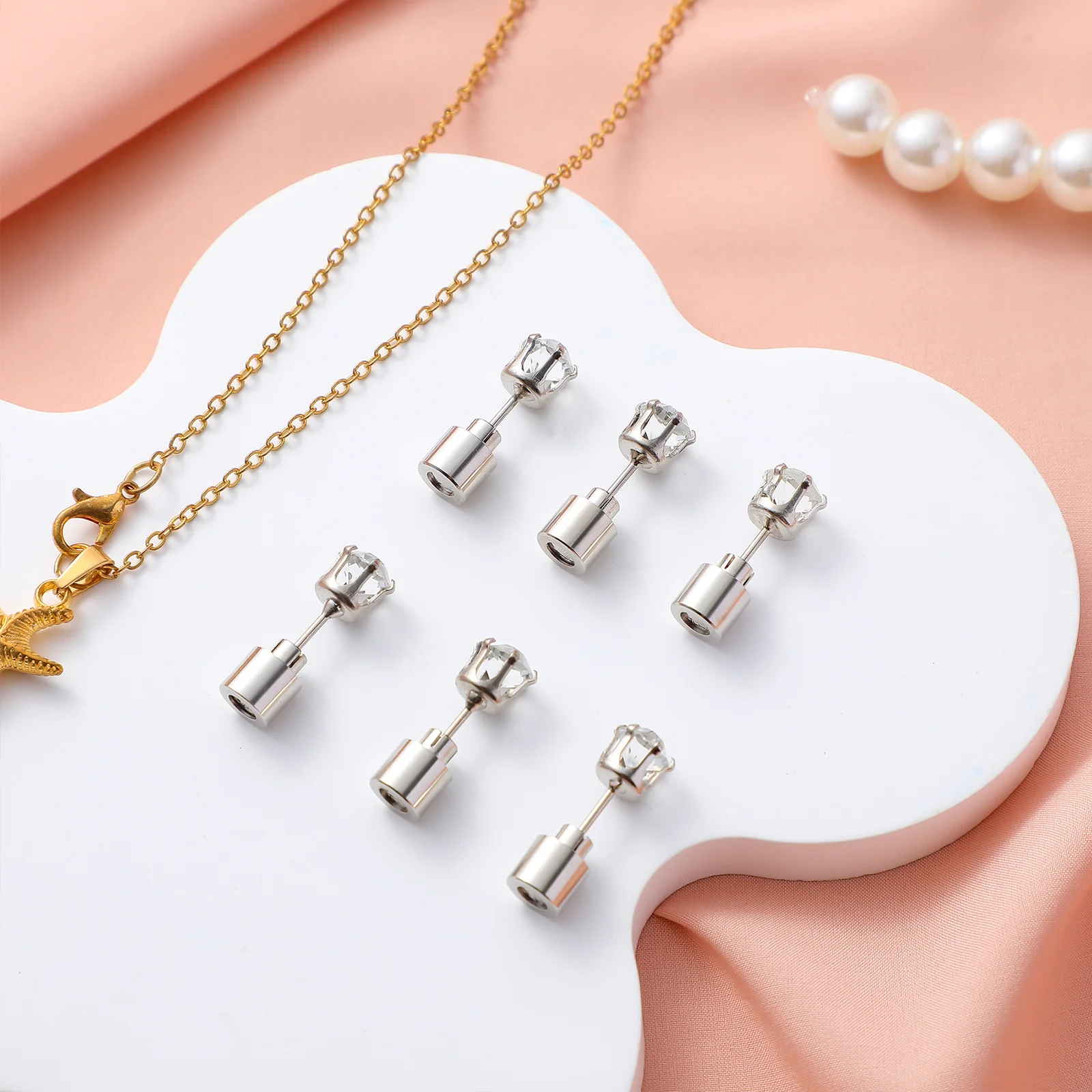 

7Pcs Light Up LED Earrings Crown Studs Flashing Stainless Party Night Accessories LED Ear Glowing Flashing Ear