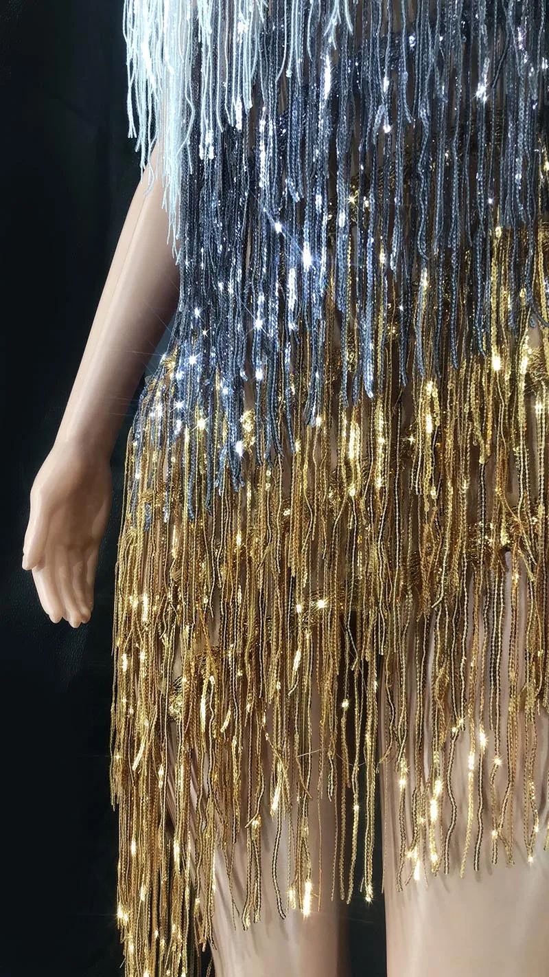 Abito da sera con paillettes scintillanti con frange sulle spalle Abiti da ballo Piedras Brillantes Robes De Soirée Abiti glamour Haute Qualité