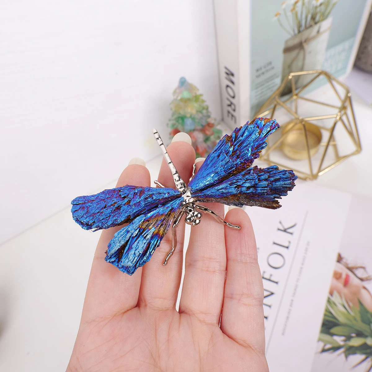 حجر كريستالي تورمالين أسود طبيعي ، ريشة اليعسوب ، لهب أزرق ، ديكور حيوانات تصنعه بنفسك ، بيع بالجملة ، 1 line