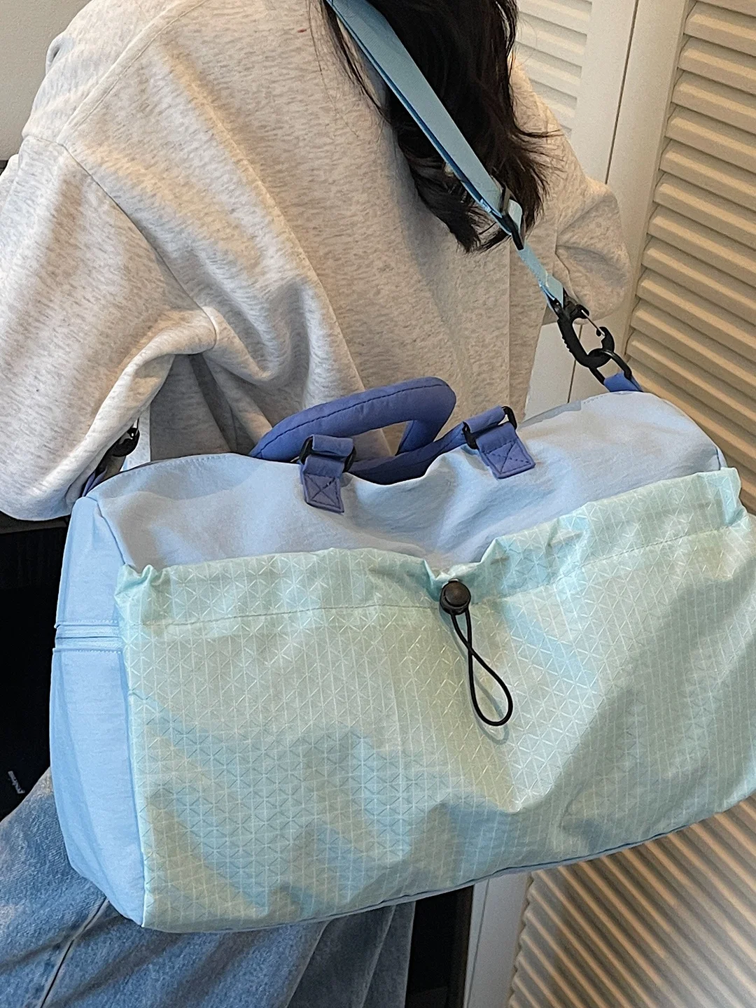 lightweight-travel-fitness-bag-women's-handheld-yoga-sports-bag-short-trip-luggage-crossbody-bag-nylon-material-no-wheel