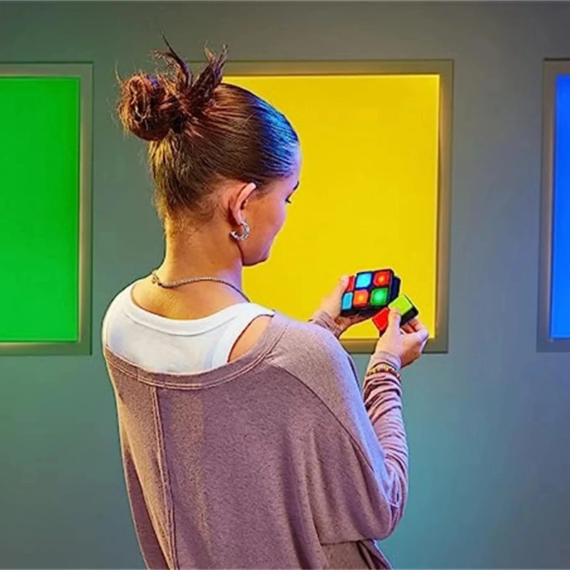 플립슬라이드 게임, 전자 휴대용 게임 |   뒤집고, 밀고, 색상을 일치시켜 시계를 이길 수 있습니다 - 4가지 게임 모드 - 멀티플레이어